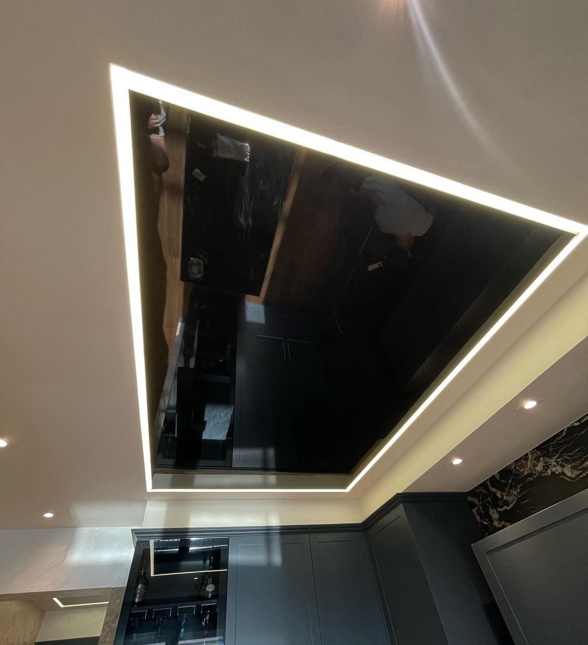 Oświetlenie konturowe